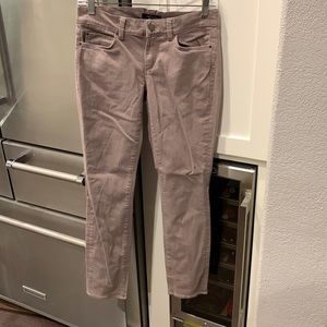 Ann Taylor Skinny Modern Fit Jeans in taupe, size 4. Great condition.